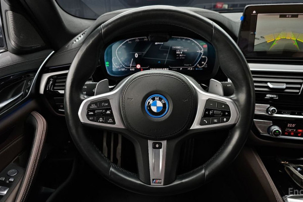 2022 BMW 5 серии с пробегом 53 965 км