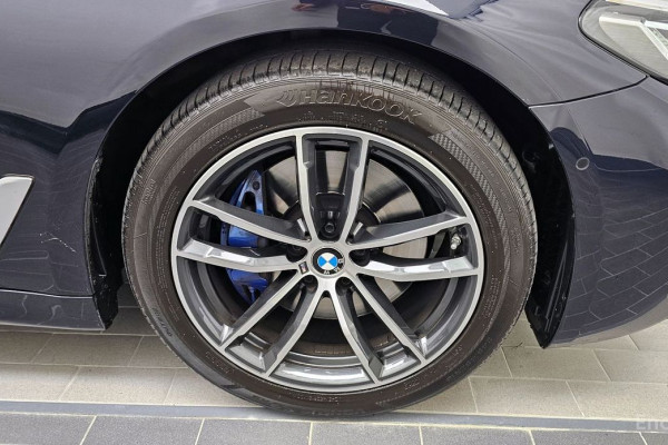 2022 BMW 5 серии с пробегом 80 519 км