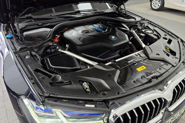 2022 BMW 5 серии с пробегом 78 940 км