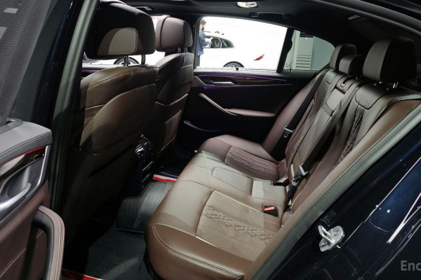 2022 BMW 5 серии с пробегом 63 105 км