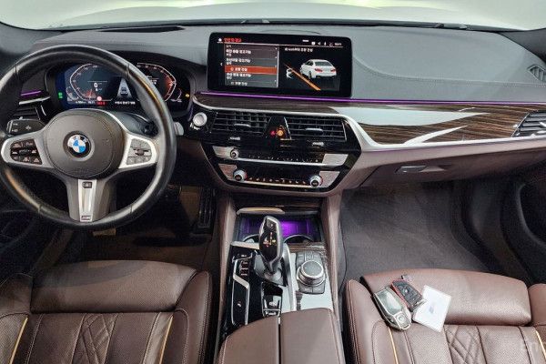 2022 BMW 5 серии с пробегом 97 445 км