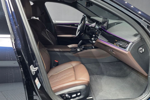 2022 BMW 5 серии с пробегом 7 420 км