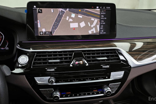 2022 BMW 5 серии с пробегом 57 679 км