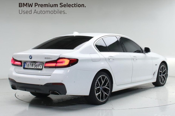 2022 BMW 5 серии с пробегом 52 893 км