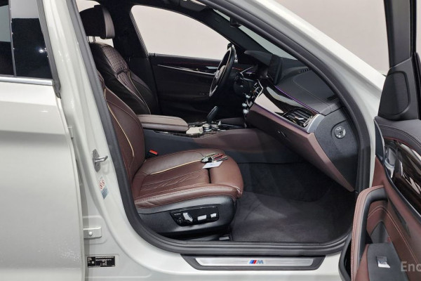 2022 BMW 5 серии с пробегом 97 445 км