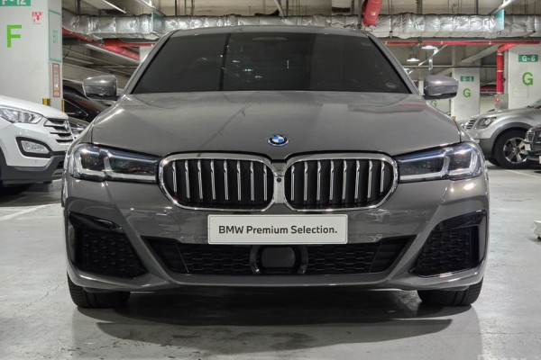 2022 BMW 5 серии с пробегом 77 622 км