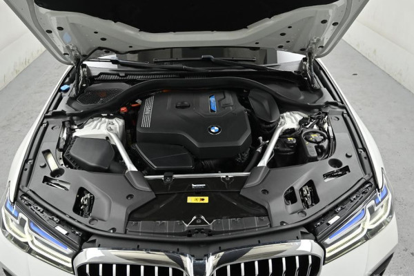 2022 BMW 5 серии с пробегом 52 893 км