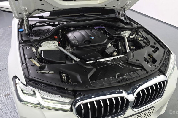 2023 BMW 5 серии с пробегом 62 639 км