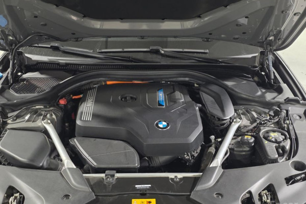 2022 BMW 5 серии с пробегом 77 622 км