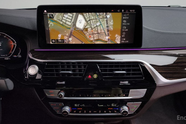 2022 BMW 5 серии с пробегом 97 445 км