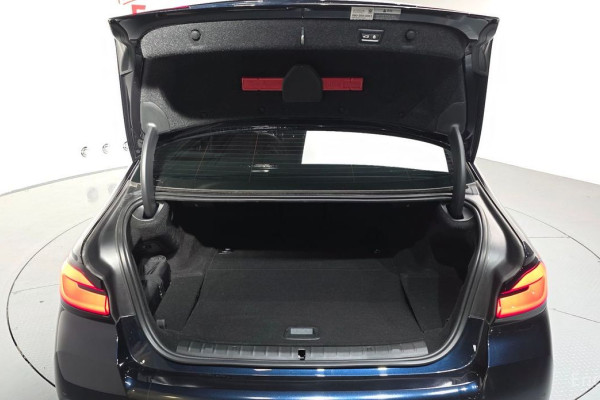 2022 BMW 5 серии с пробегом 45 939 км