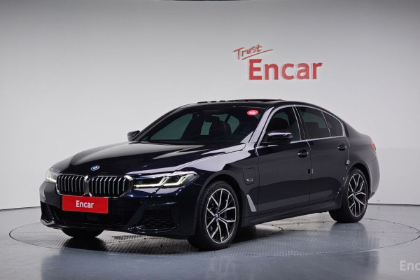 2022 BMW 5 серии с пробегом 45 939 км