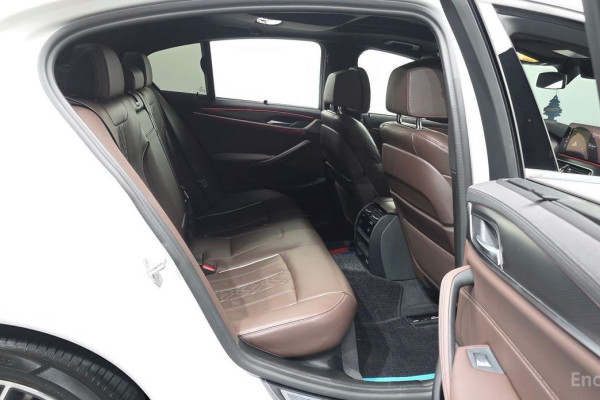 2023 BMW 5 серии с пробегом 62 639 км