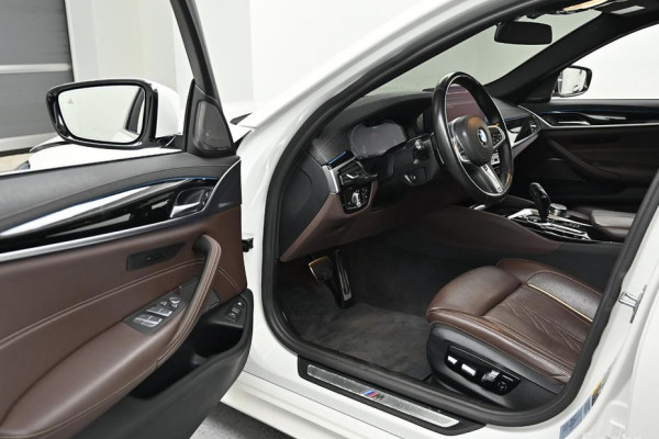 2022 BMW 5 серии с пробегом 52 893 км