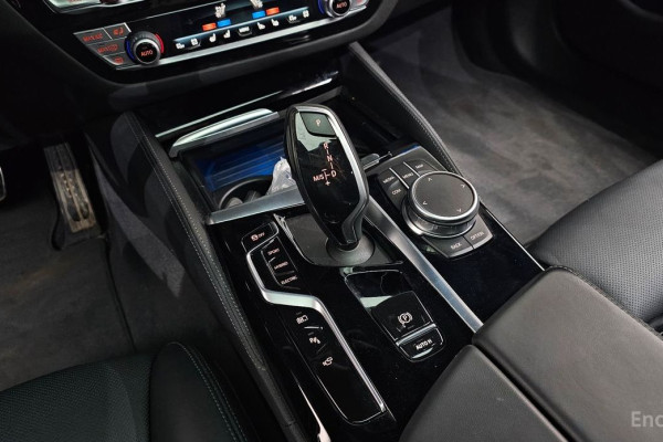 2022 BMW 5 серии с пробегом 112 557 км