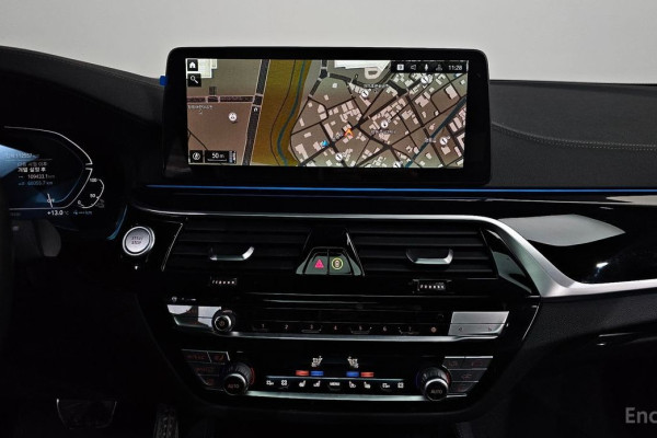 2022 BMW 5 серии с пробегом 112 557 км