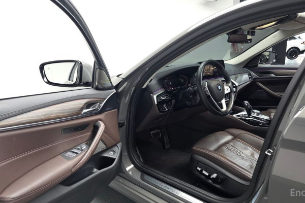 2022 BMW 5 серии с пробегом 79 286 км