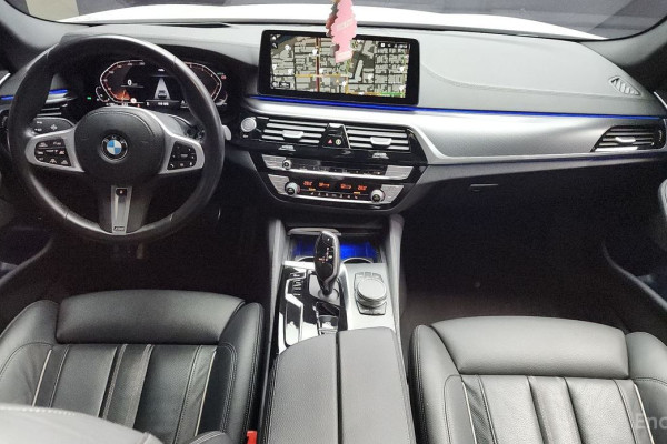 2022 BMW 5 серии с пробегом 56 748 км