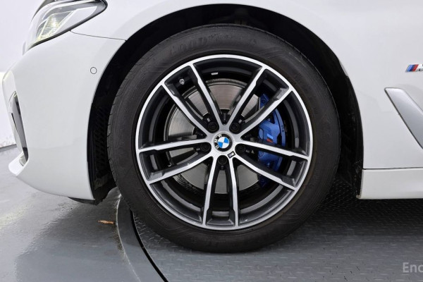 2022 BMW 5 серии с пробегом 46 214 км