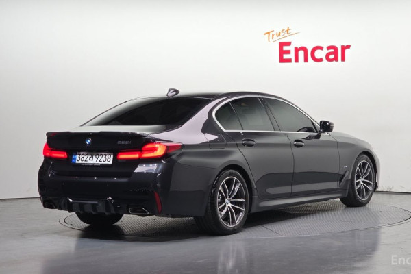 2022 BMW 5 серии с пробегом 29 345 км