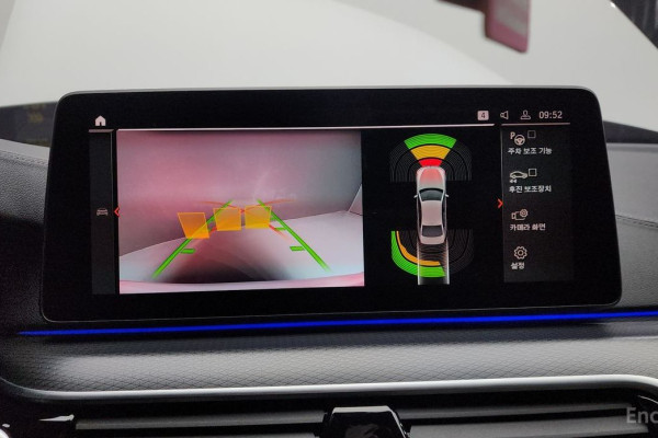 2022 BMW 5 серии с пробегом 56 748 км