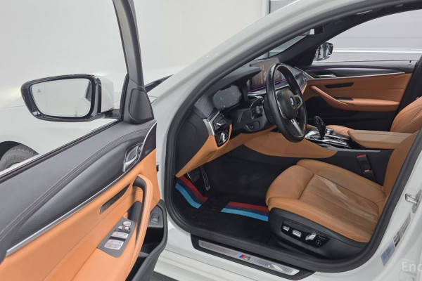 2022 BMW 5 серии с пробегом 46 214 км