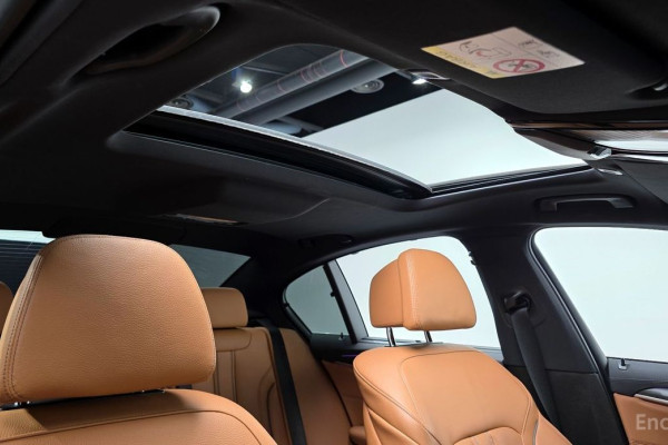 2022 BMW 5 серии с пробегом 46 214 км