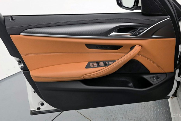 2022 BMW 5 серии с пробегом 46 214 км