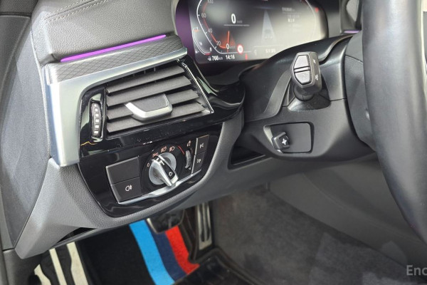 2022 BMW 5 серии с пробегом 29 345 км