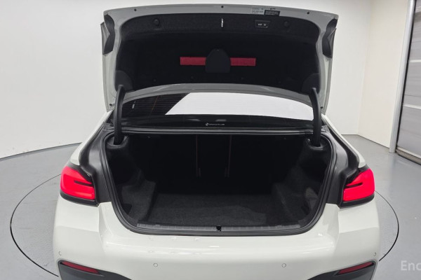 2022 BMW 5 серии с пробегом 46 214 км