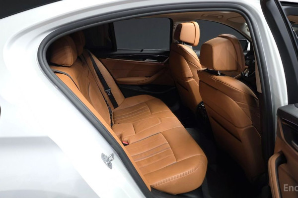 2022 BMW 5 серии с пробегом 118 716 км