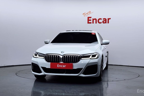 2022 BMW 5 серии с пробегом 39 701 км