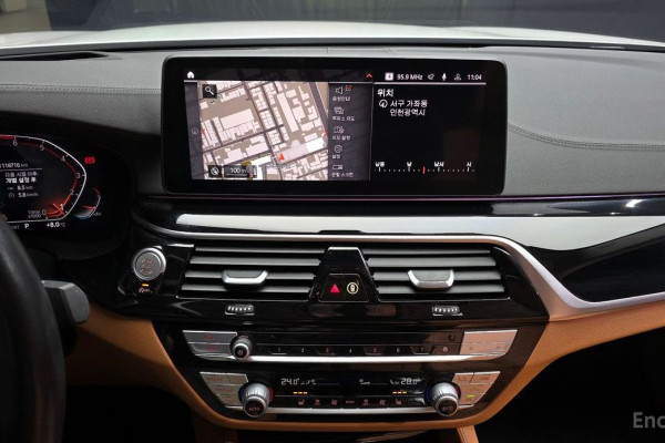 2022 BMW 5 серии с пробегом 118 716 км