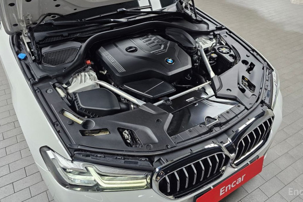 2022 BMW 5 серии с пробегом 76 940 км