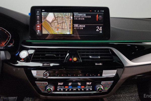 2022 BMW 5 серии с пробегом 39 701 км