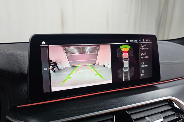 2022 BMW 5 серии с пробегом 76 940 км