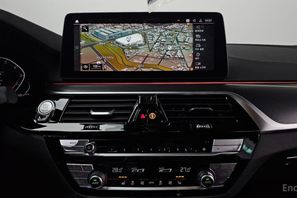 2022 BMW 5 серии с пробегом 41 151 км