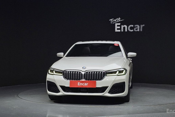 2022 BMW 5 серии с пробегом 70 801 км