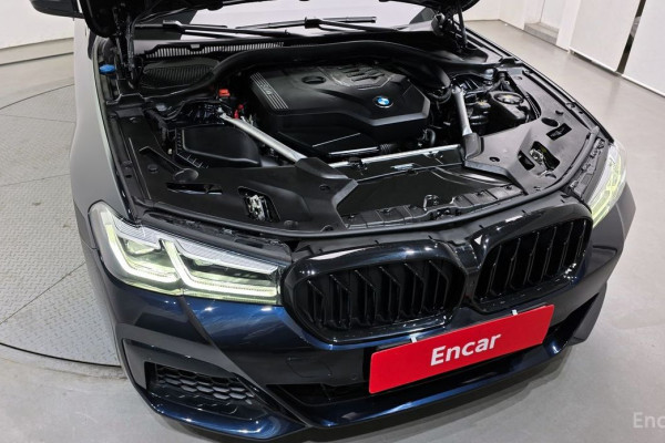 2022 BMW 5 серии с пробегом 54 536 км