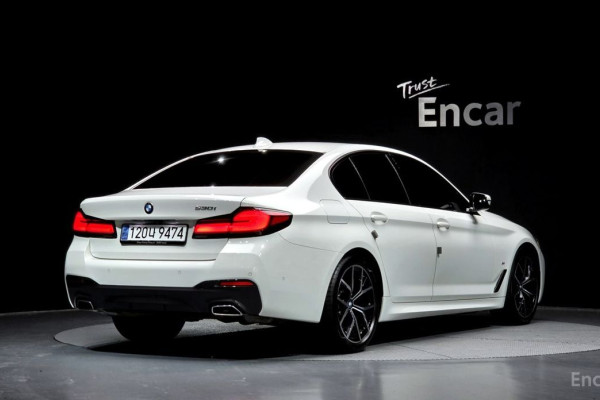 2022 BMW 5 серии с пробегом 44 056 км