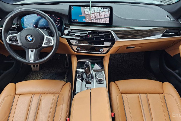 2022 BMW 5 серии с пробегом 48 000 км