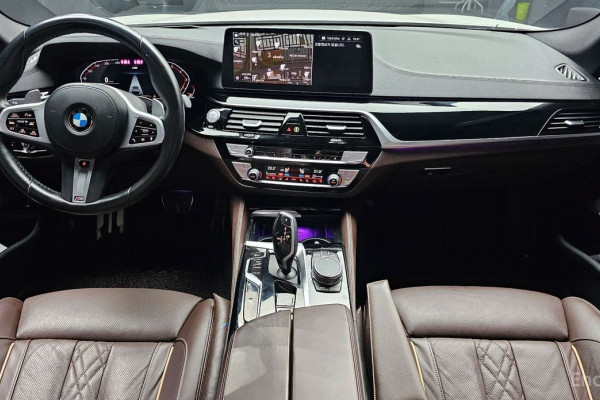 2022 BMW 5 серии с пробегом 70 801 км