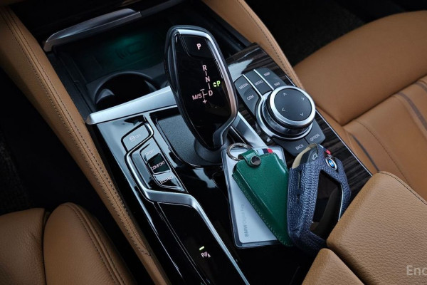 2022 BMW 5 серии с пробегом 48 000 км