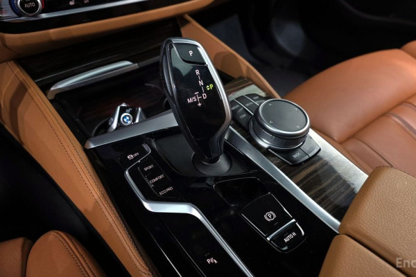 2022 BMW 5 серии с пробегом 71 195 км