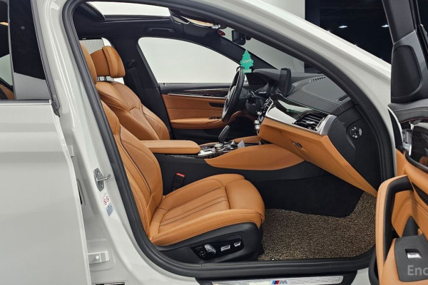 2022 BMW 5 серии с пробегом 48 000 км