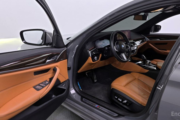 2022 BMW 5 серии с пробегом 71 195 км