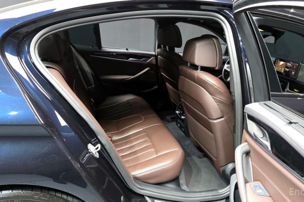 2022 BMW 5 серии с пробегом 39 877 км