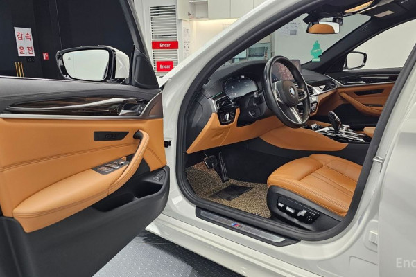 2022 BMW 5 серии с пробегом 48 000 км