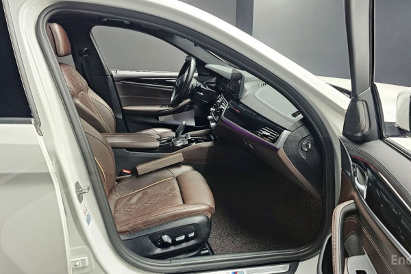 2022 BMW 5 серии с пробегом 70 801 км