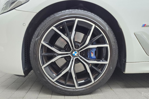 2022 BMW 5 серии с пробегом 37 940 км